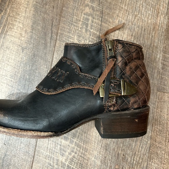 Freebird by Steven Grand Ankle Booties​ - Picture 5 of 9